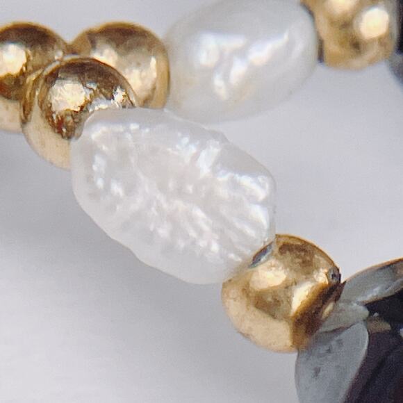 VTG 1970s Necklace Hematite and Freshwater Pearl Tooth Pendant Beaded 18" - Picture 6 of 12